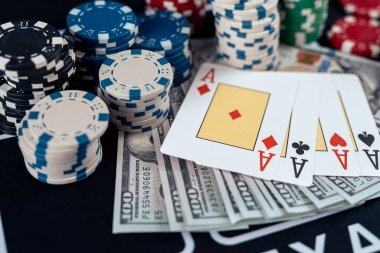 Mobile live betting interface for esports